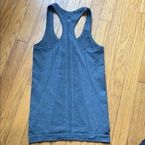 Lululemon athletic top